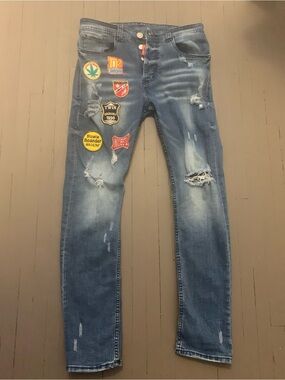 DSQAURED2 badge embroidered light blue wash denim